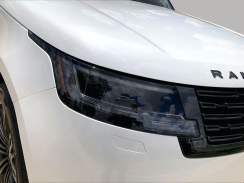 Used 2025 Land Rover Range Rover Long Wheelbase Autobiography AWD/4WD image 35