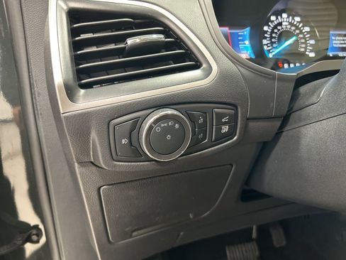 Certified 2024 Ford Edge SEL w/ Convenience Package AWD/4WD image 14