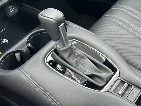 Certified 2025 Honda HR-V EX-L image 26