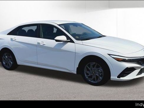 Used 2025 Hyundai Elantra Hybrid FWD image 88