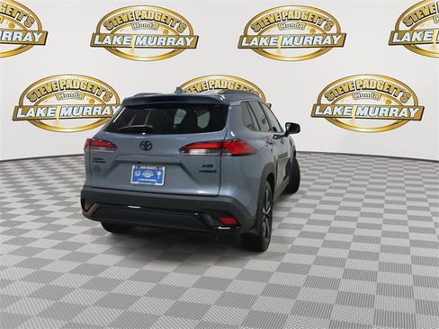 Used 2024 Toyota Corolla Cross XSE image 2