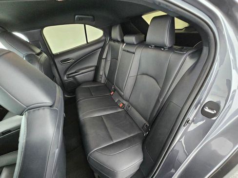 Used 2021 Lexus UX 200 w/ Accessory Package (Z2) FWD image 17