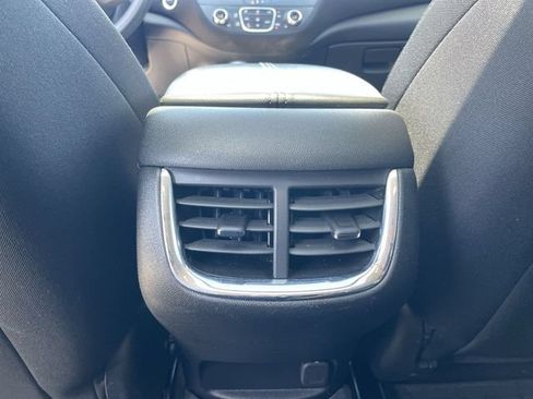 Used 2024 Chevrolet Malibu LT FWD image 21