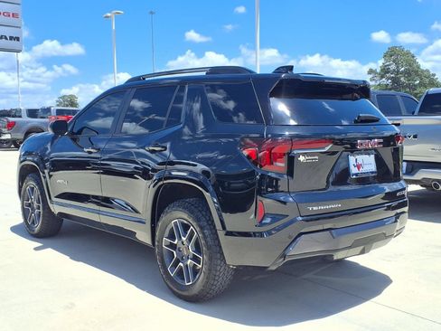 Used 2026 GMC Terrain AT4 AWD/4WD image 2