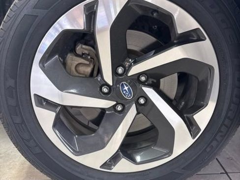 Used 2022 Subaru Forester Touring AWD/4WD image 5