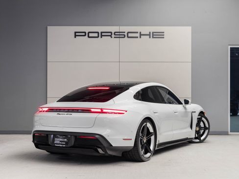 Used 2024 Porsche Taycan GTS image 7