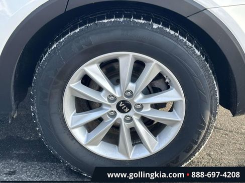 Used 2020 Kia Sorento LX image 7