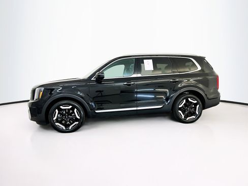 Used 2025 Kia Telluride S AWD/4WD image 4