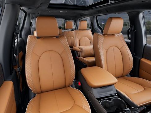 New 2026 Chrysler Pacifica Pinnacle image 18