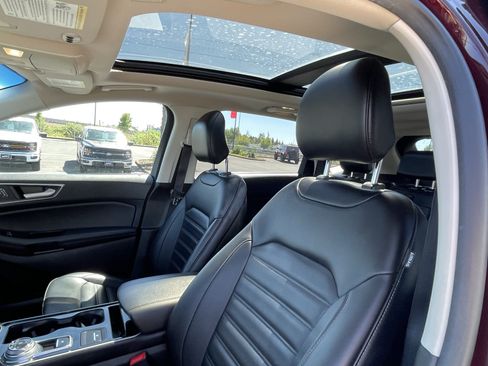 Used 2019 Ford Edge SEL w/ Equipment Group 201A AWD/4WD image 17