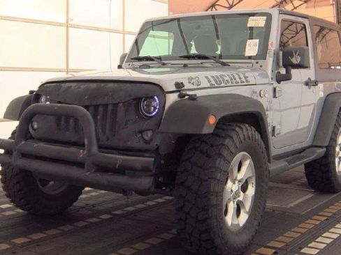 Used 2015 Jeep Wrangler Sport w/ Quick Order Package 24S AWD/4WD image 2