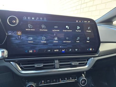 Used 2026 Chevrolet Equinox EV LT image 42