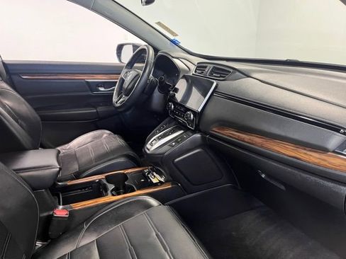 Used 2020 Honda CR-V Touring image 11