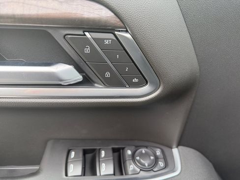 New 2026 Chevrolet Silverado 1500 LTZ w/ LTZ Premium Package image 18