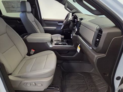 New 2026 GMC Sierra 1500 SLT w/ SLT Premium Package image 16