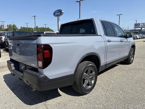 Used 2023 Honda Ridgeline RTL-E image 3