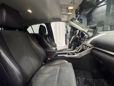 Used 2024 Mitsubishi Eclipse Cross AWD image 28