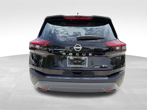 Used 2023 Nissan Rogue SV w/ SV Premium B Package FWD image 7