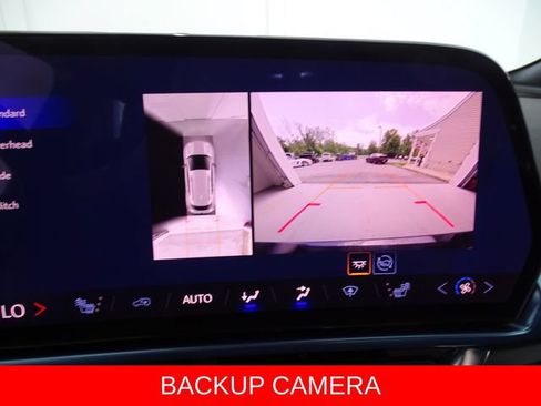 Used 2025 Chevrolet Equinox EV LT AWD/4WD image 13