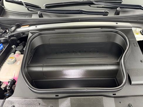 Used 2024 Hyundai Ioniq 6 SEL RWD image 35
