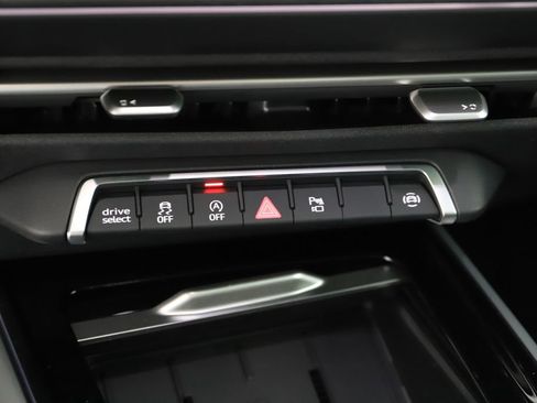 New 2026 Audi Q3 quattro 2.0T AWD/4WD image 28