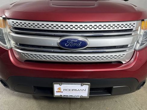 Used 2014 Ford Explorer XLT w/ Equipment Group 202A image 26