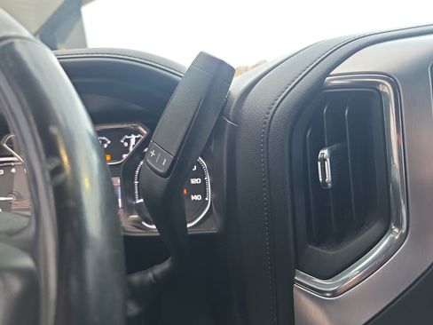 Used 2022 GMC Sierra 3500 SLE w/ SLE Convenience Package image 23