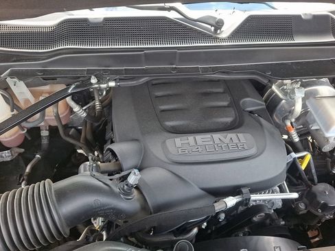 Used 2024 RAM 2500 Laramie AWD/4WD image 28