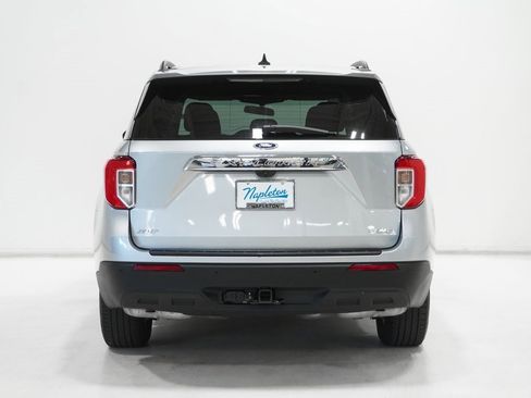 Used 2022 Ford Explorer XLT w/ Class IV Trailer Tow Package image 6