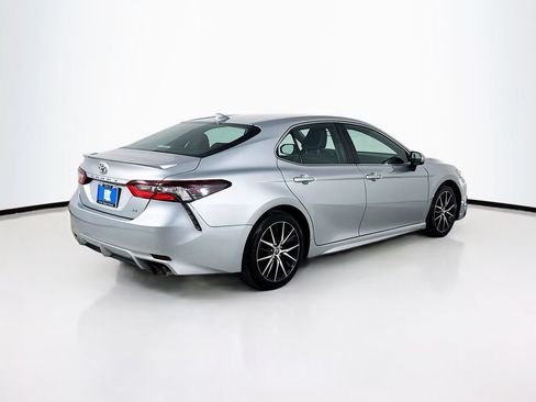 Used 2021 Toyota Camry SE FWD image 7