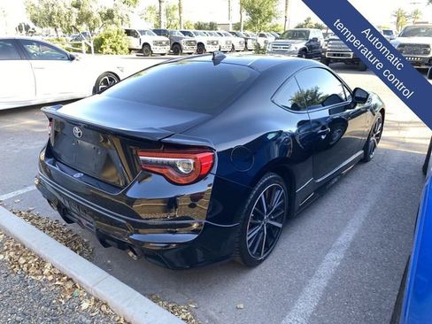 Used 2019 Toyota 86 TRD SE RWD image 4