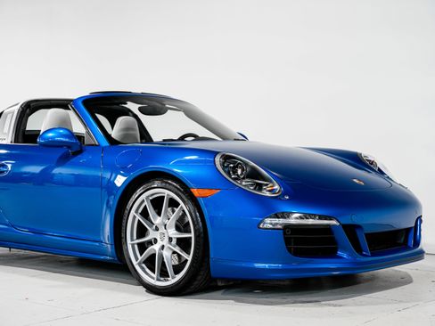 Used 2015 Porsche 911 Targa 4 image 36