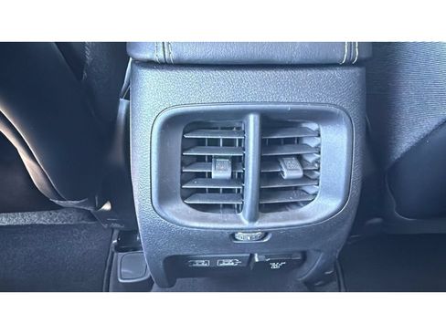 Used 2022 Jeep Cherokee Latitude Lux AWD/4WD image 34