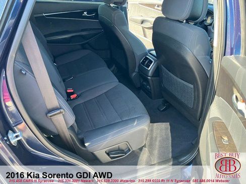 Used 2016 Kia Sorento AWD w/ LX Convenience Package image 16