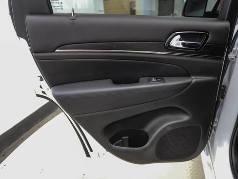 Used 2021 Jeep Grand Cherokee High Altitude AWD/4WD image 21