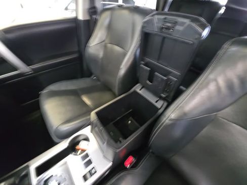 Used 2016 Toyota 4Runner Limited AWD/4WD image 27