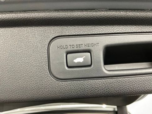 Certified 2026 Honda Odyssey Elite image 10