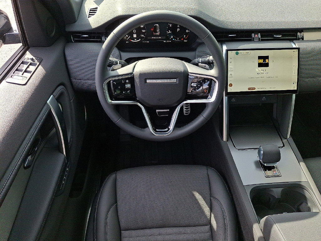 New 2026 Land Rover Discovery Sport Landmark AWD/4WD image 7