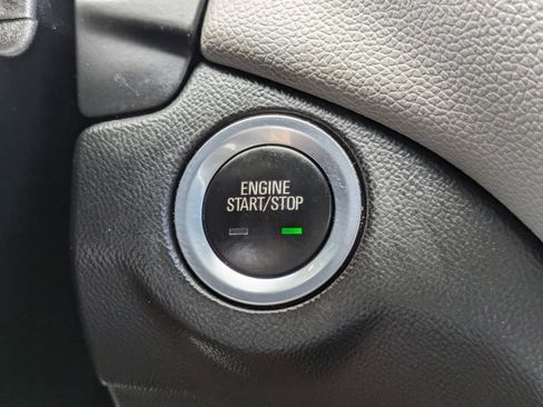 Used 2019 Chevrolet Equinox LS w/ LS Convenience Package FWD image 28
