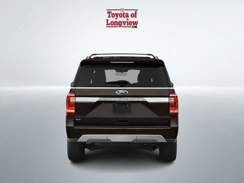 Used 2021 Ford Expedition XLT image 5