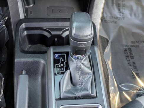 Used 2021 Toyota Tacoma TRD Off-Road w/ Technology Package image 13