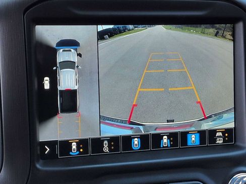 Used 2020 GMC Sierra 2500 AT4 w/ AT4 Premium Package AWD/4WD image 32