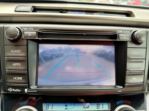 Used 2014 Toyota RAV4 XLE AWD/4WD image 72