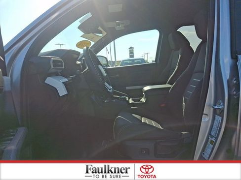 Certified 2024 Toyota Tacoma TRD Off-Road AWD/4WD image 13