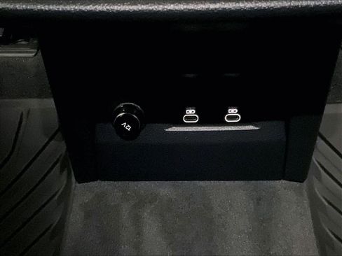 Certified 2024 Audi Q8 e-tron Prestige w/ Prestige Package image 32