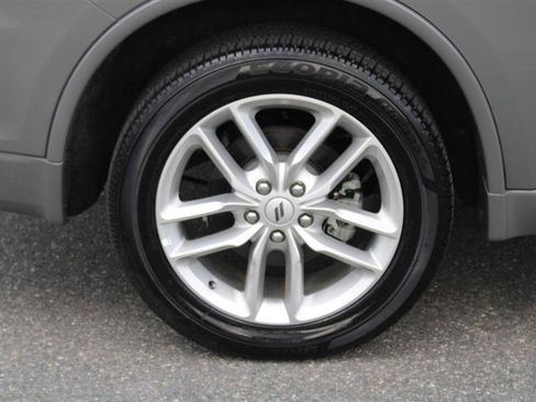 Used 2025 Dodge Durango GT AWD/4WD image 8