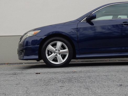 Used 2011 Toyota Camry SE w/ SE Extra-Value Pkg #1 image 10