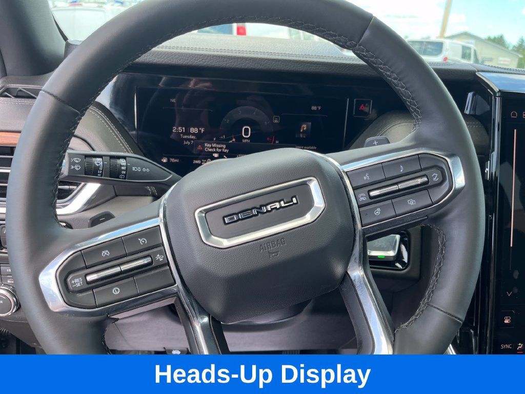 Used 2026 GMC Yukon Denali w/ Sun & Power Step Package AWD/4WD image 13