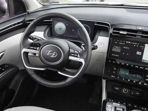 Used 2023 Hyundai Tucson Limited image 27