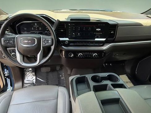 Used 2024 GMC Sierra 1500 SLT AWD/4WD image 16